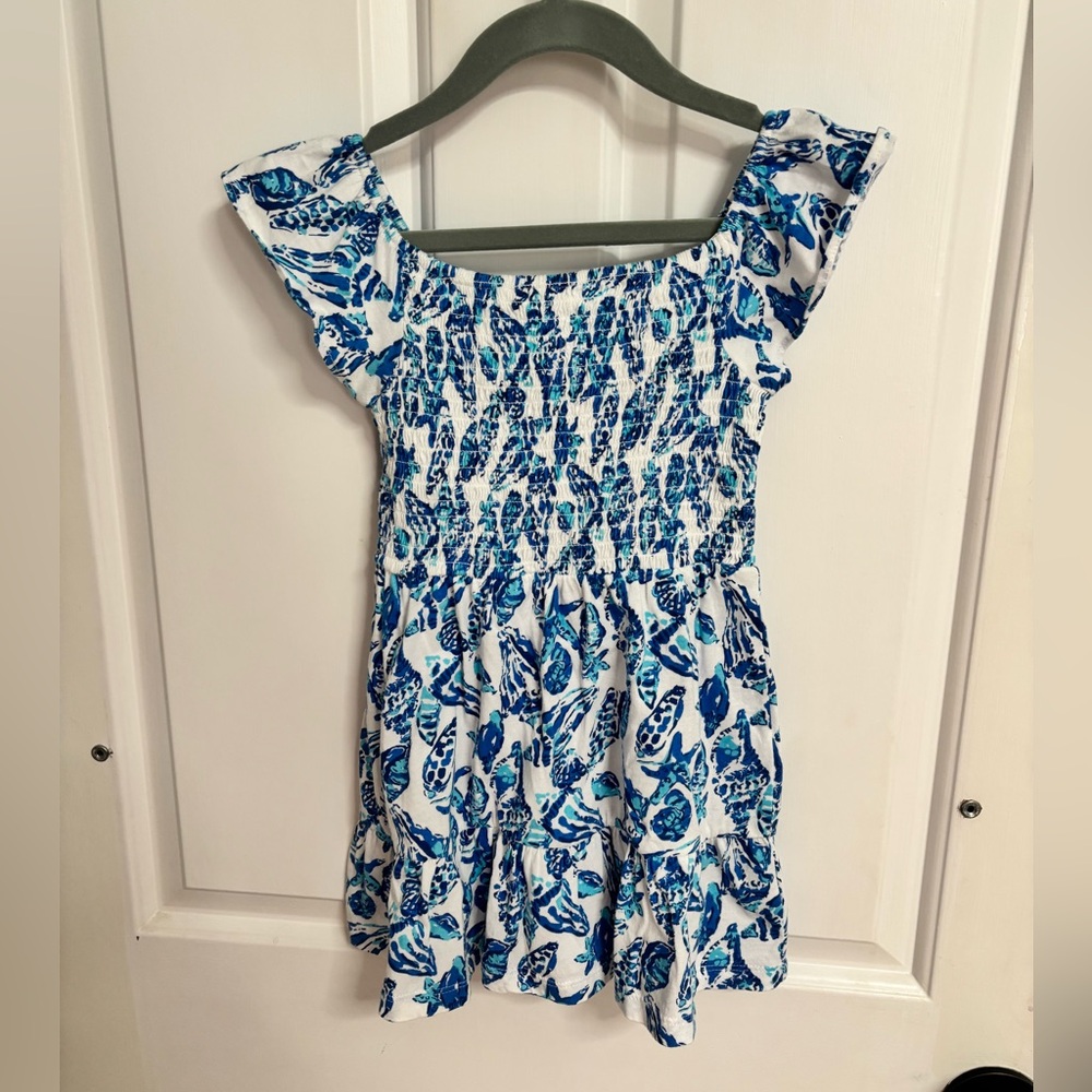 Lilly Pulitzer Girls Jilly Smocked Dress in the Resort White Shell - XS - NWOT